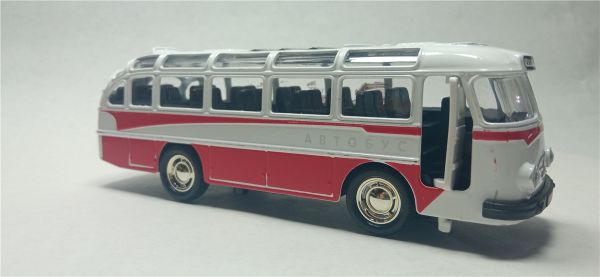 Модель 1:65 автобус ЛАЗ-695 «Львів» бело-красный