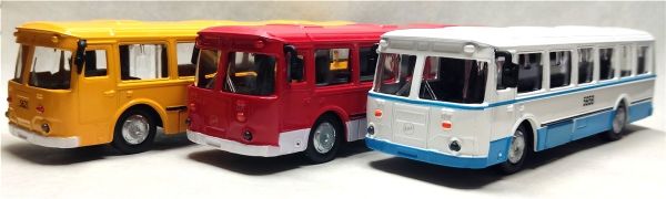 Набор моделей автобуса ЛиАЗ-677 1:65 из 3-х шт.